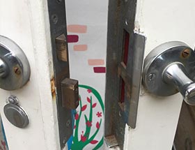 Double Door Lock